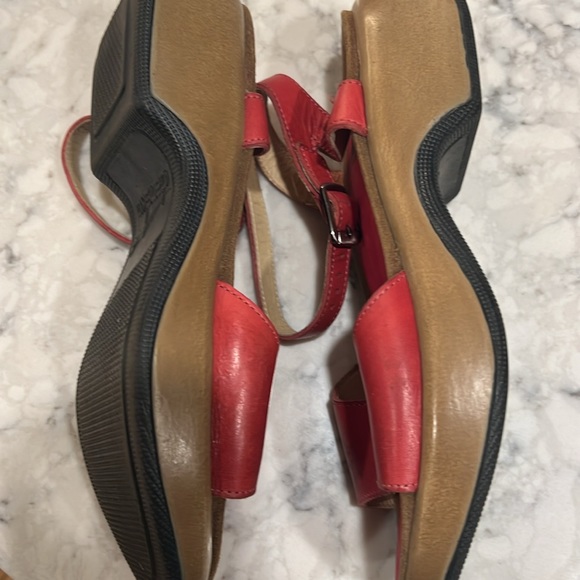 Dansko Vintage platform Sandals - Picture 8 of 9